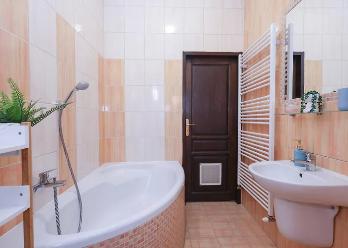 Apartament Cozy & Spacious Family Near Train Station Bratislava