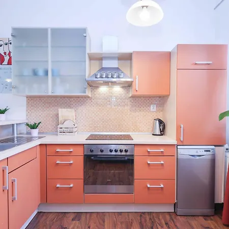 Cozy & Spacious Family Near Train Station Apartamento Bratislava